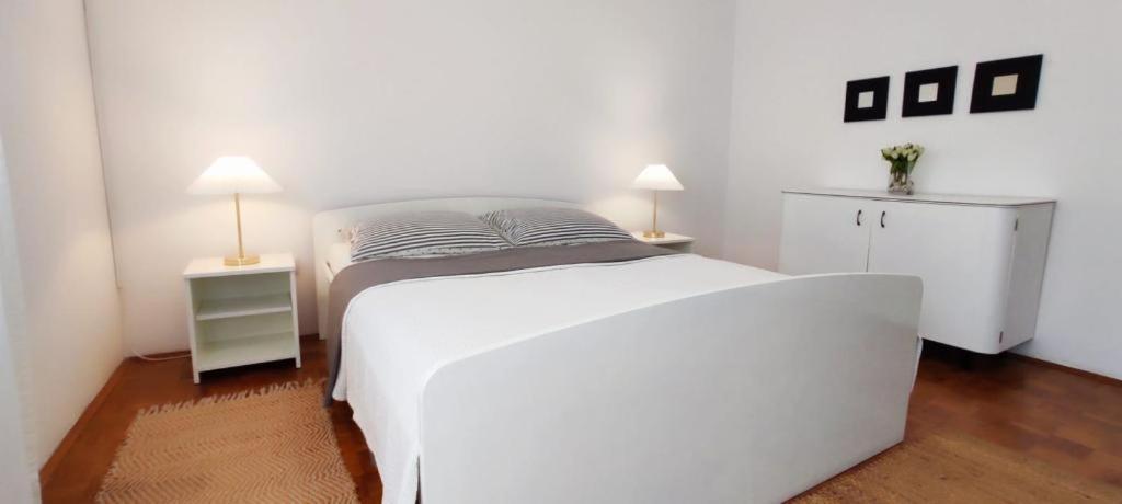 Amazing Seaview Apartment With A Balcony Near The Beach - Kneza Trpimira I Zadar Extérieur photo