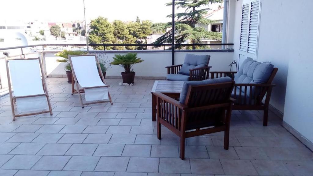 Amazing Seaview Apartment With A Balcony Near The Beach - Kneza Trpimira I Zadar Extérieur photo