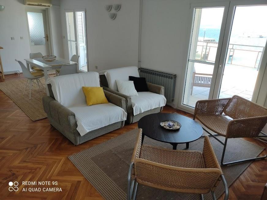 Amazing Seaview Apartment With A Balcony Near The Beach - Kneza Trpimira I Zadar Extérieur photo