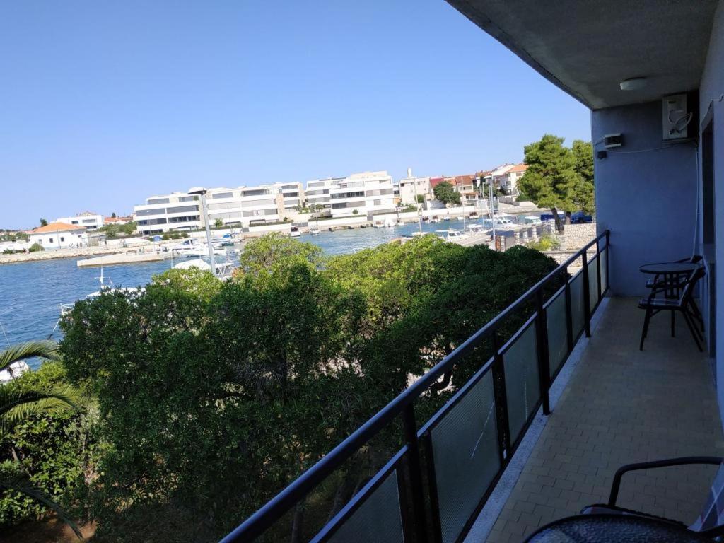 Amazing Seaview Apartment With A Balcony Near The Beach - Kneza Trpimira I Zadar Extérieur photo